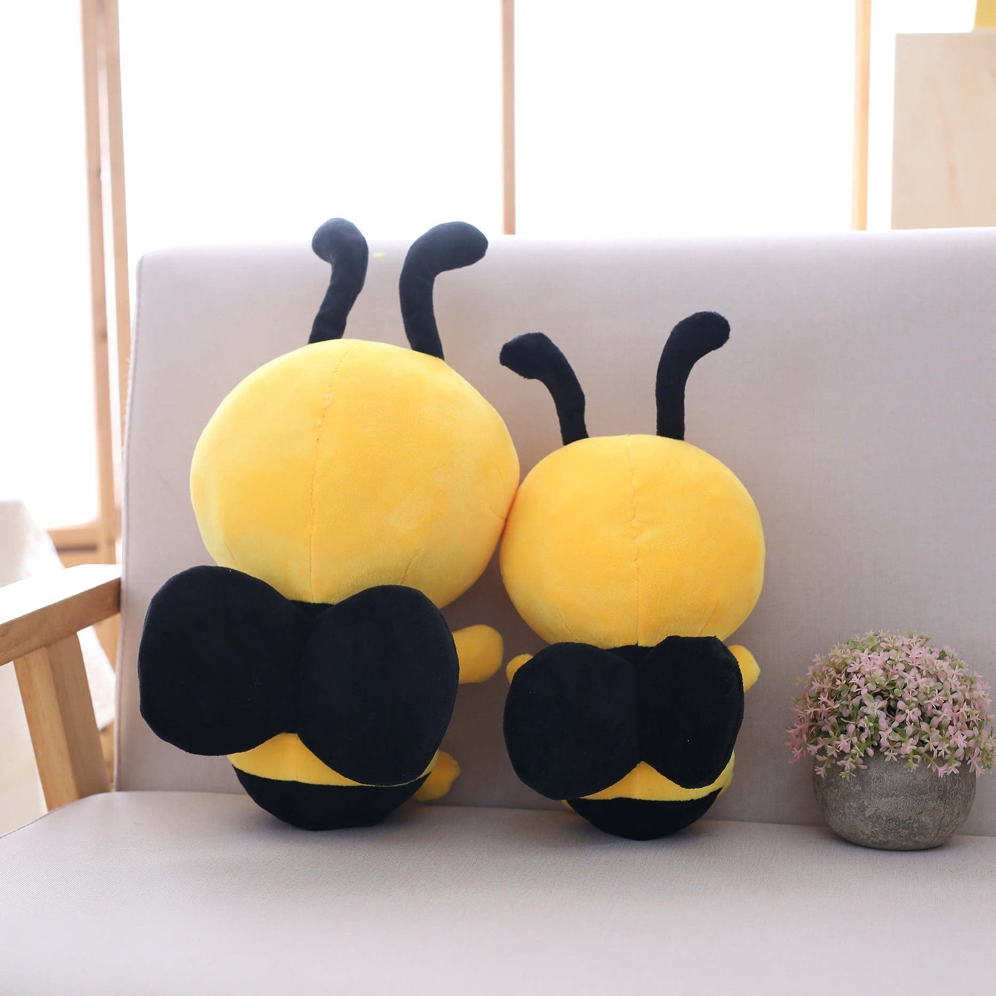 Round Honey Bee Plush Toy The Plush Kingdom